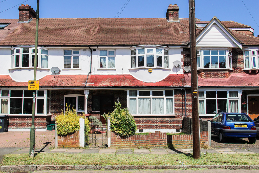 Property in Marina Avenue, New Malden, Surrey, KT3 6NQ