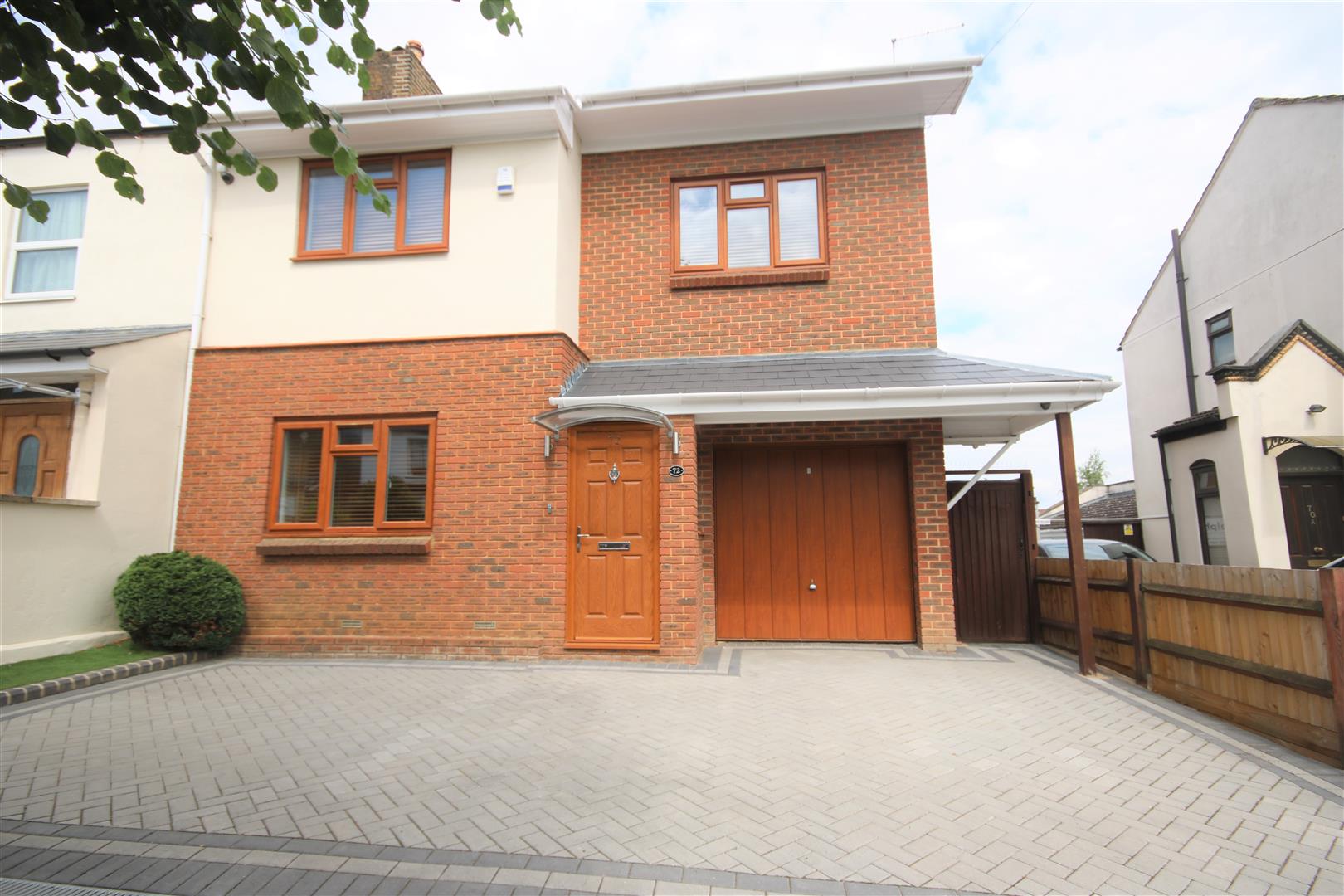 Home Estate agents in Hadley Wood, Cockfosters, Southgate, Oakwood