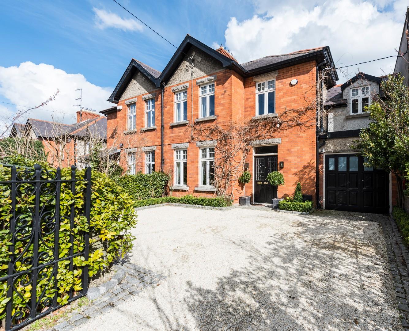 32, Alma Road, Monkstown, A94K280