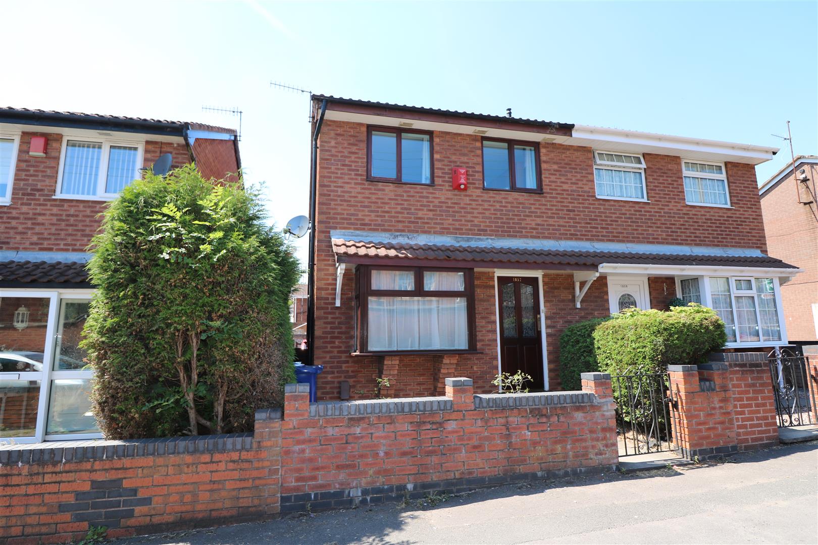 Property in Leek Road, Milton, StokeOnTrent, Staffordshire, ST2 7AD
