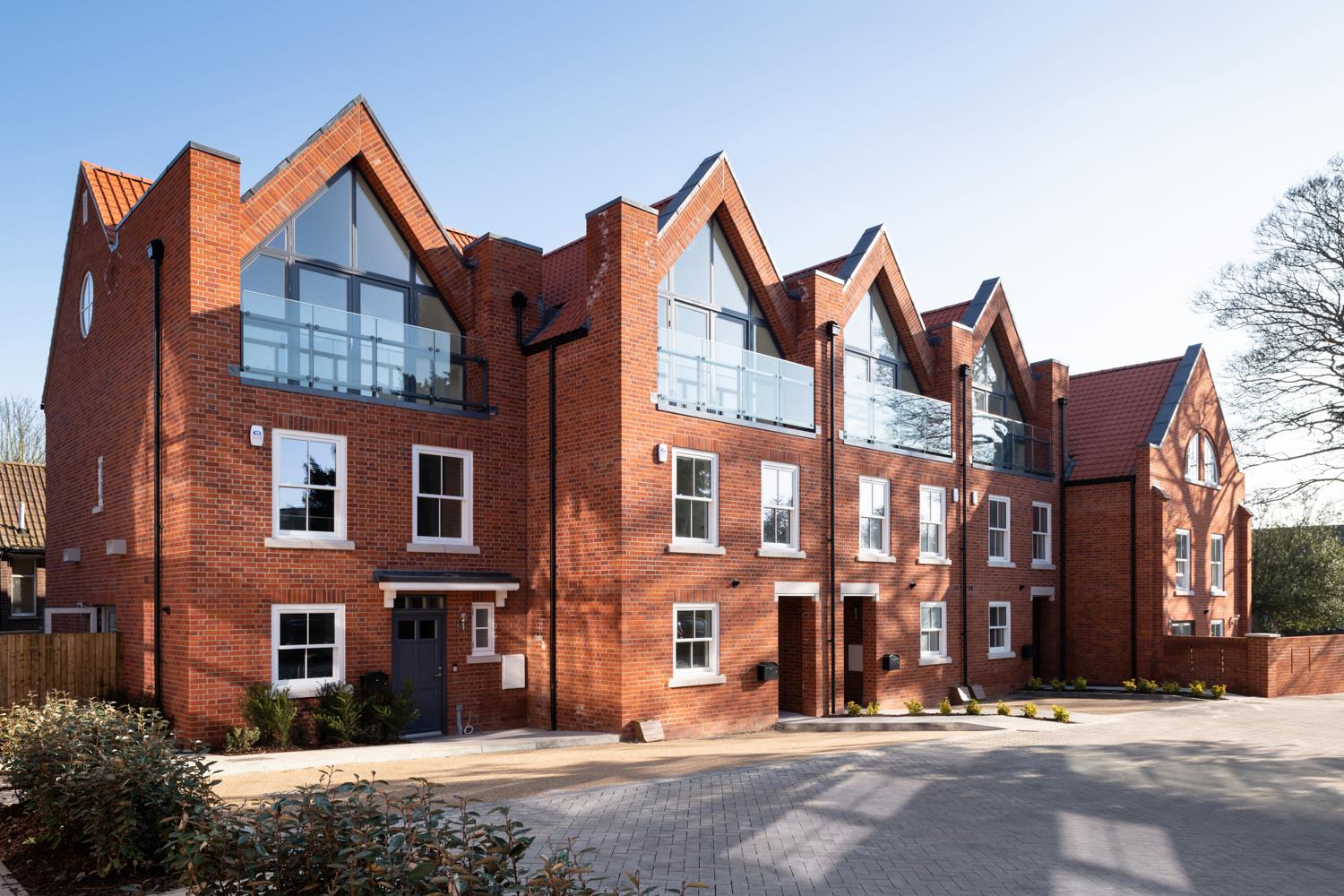 Property in Oak Tree Gardens, St. Albans