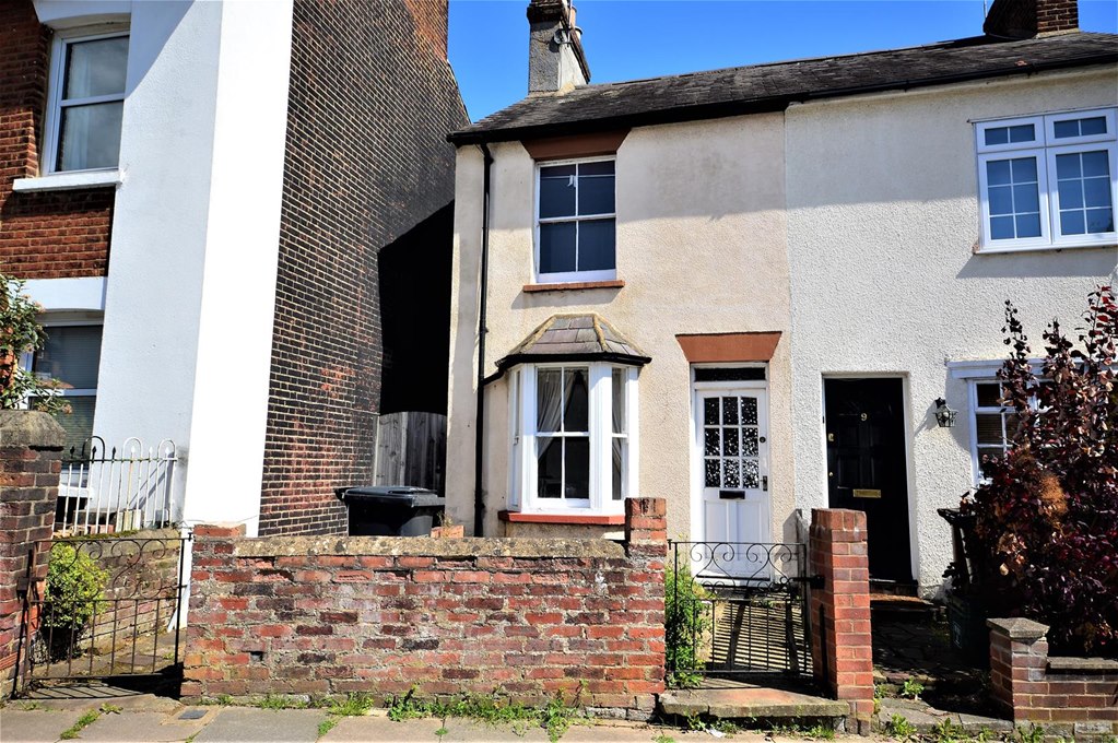 Property in Camp Road, St. Albans