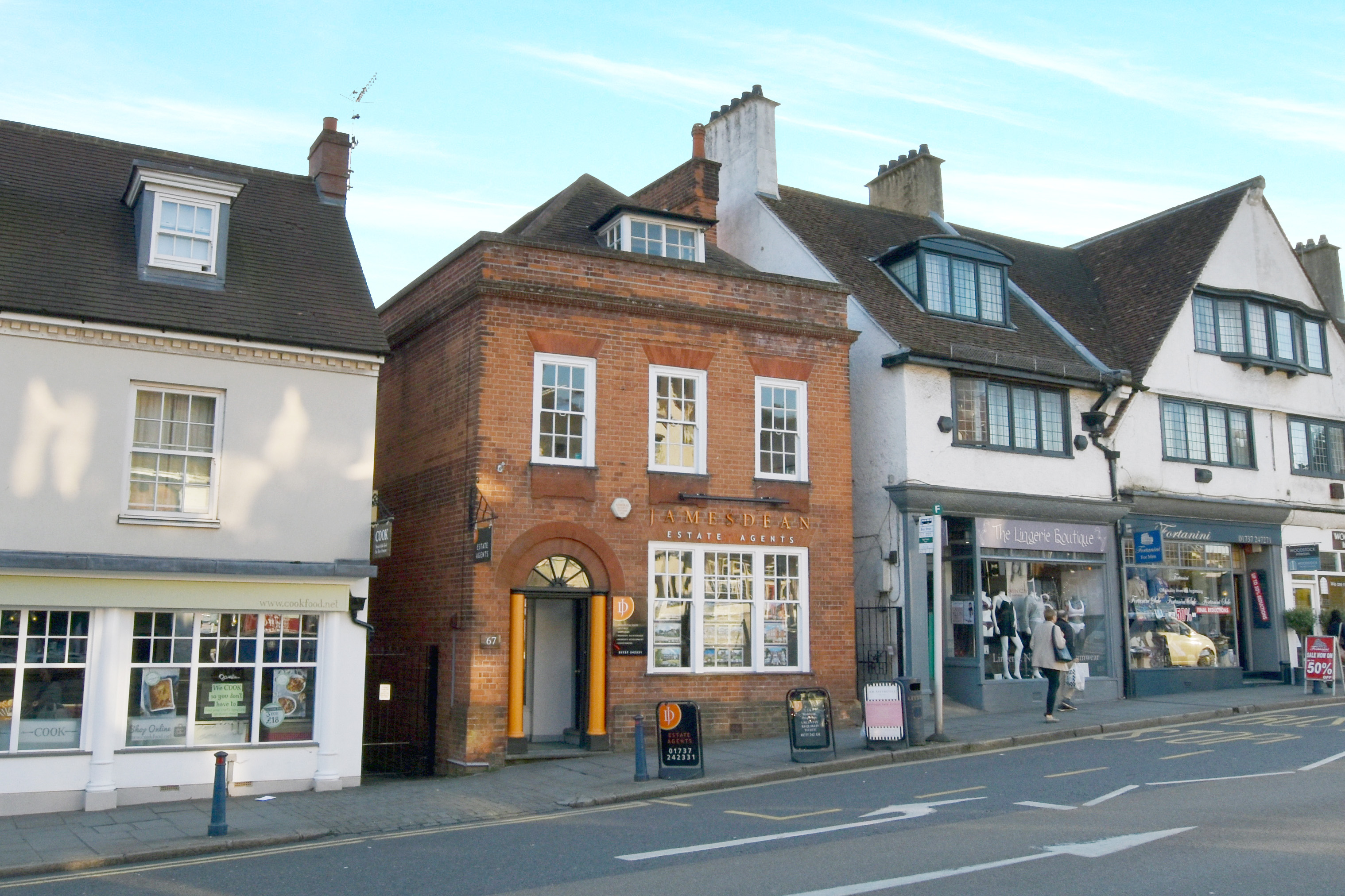 Estate Agents in Reigate and Horley Sales and Lettings Agents