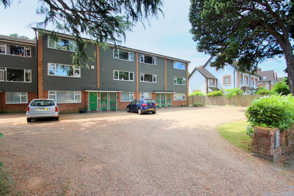 Property in Somers Road, Reigate, Surrey, RH2 9EA