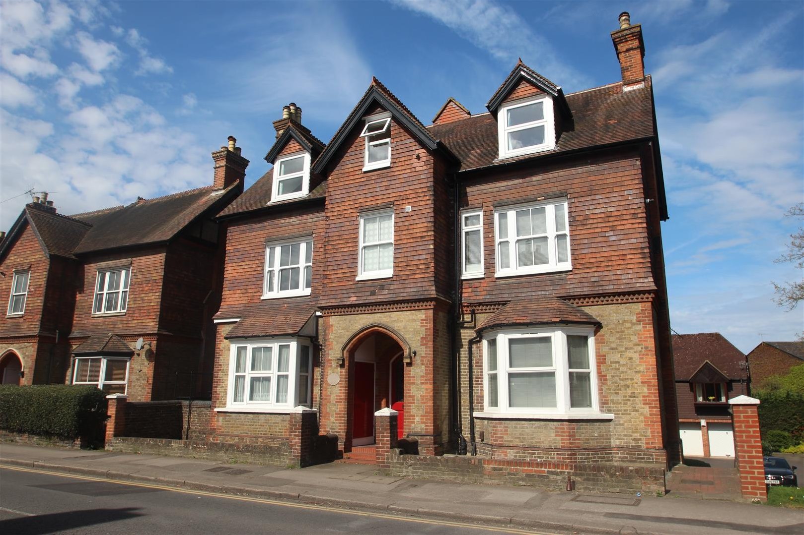 Property in Croydon Road, Reigate, Surrey, RH2 0LZ