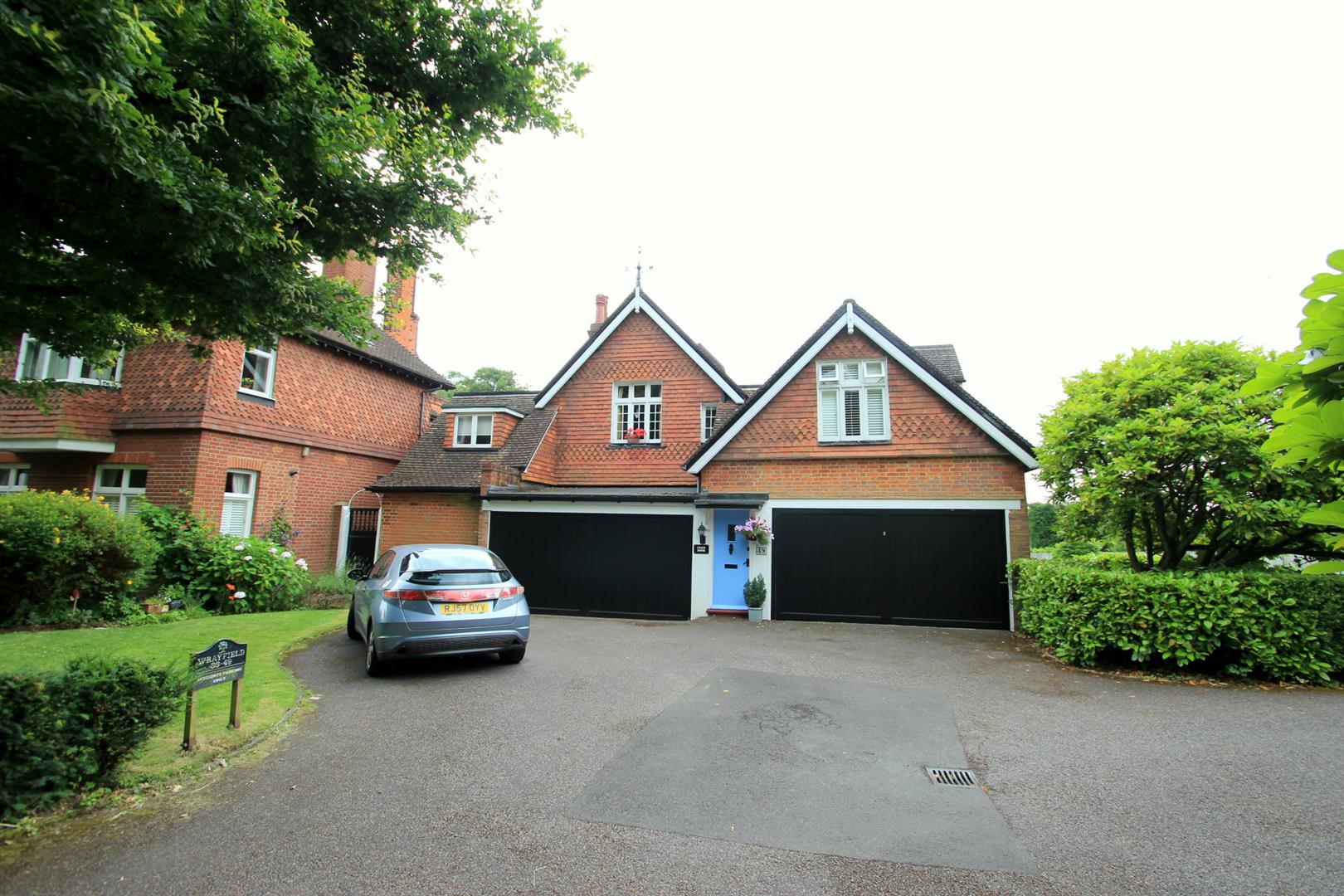 Property in Wray Common Road, Reigate, Surrey, RH2 0ND