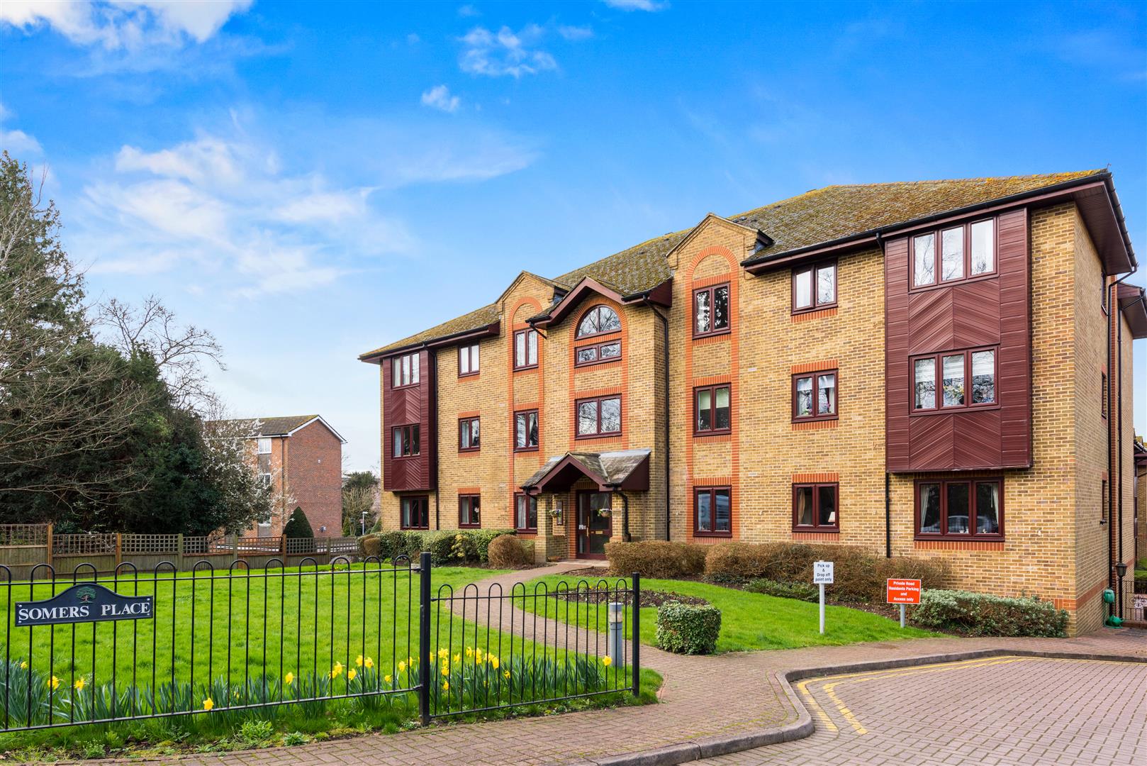 Property in Reigate Hill, Reigate, Surrey, RH2 9NF