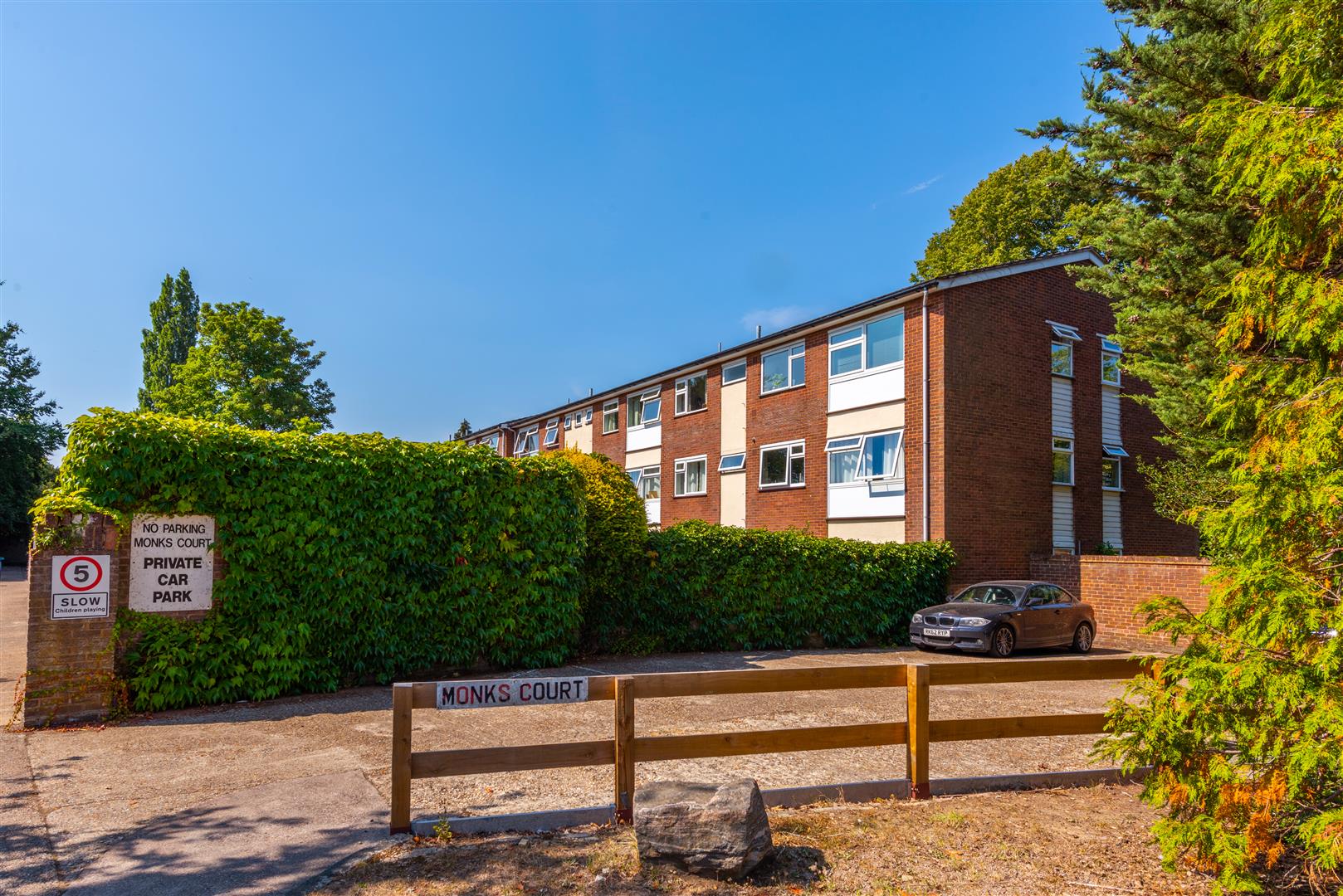 Property in Monks Court, Monks Walk, Reigate, Surrey, RH2 0SR