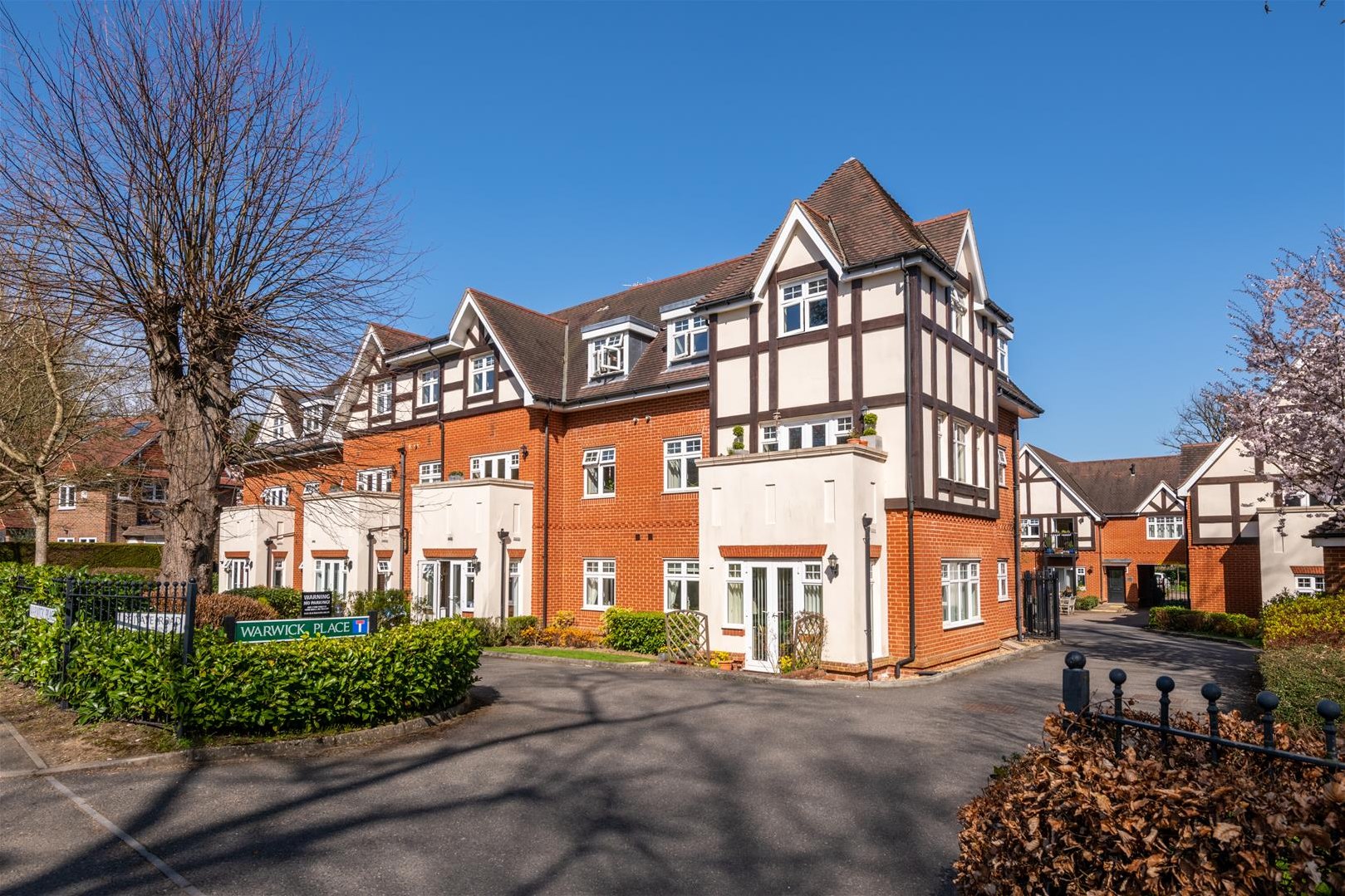 Property in Wray Common Road, Reigate, Surrey, RH2 0RW
