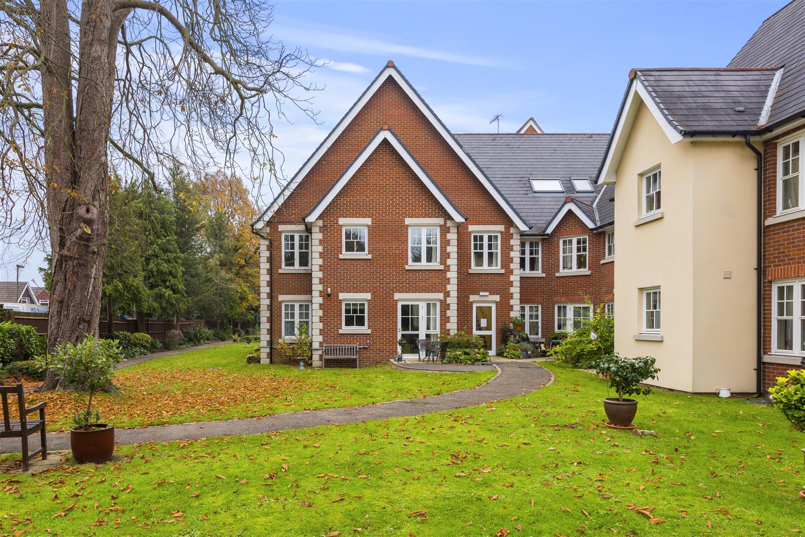 Property in Massetts Road, Horley, Surrey, RH6 7BP