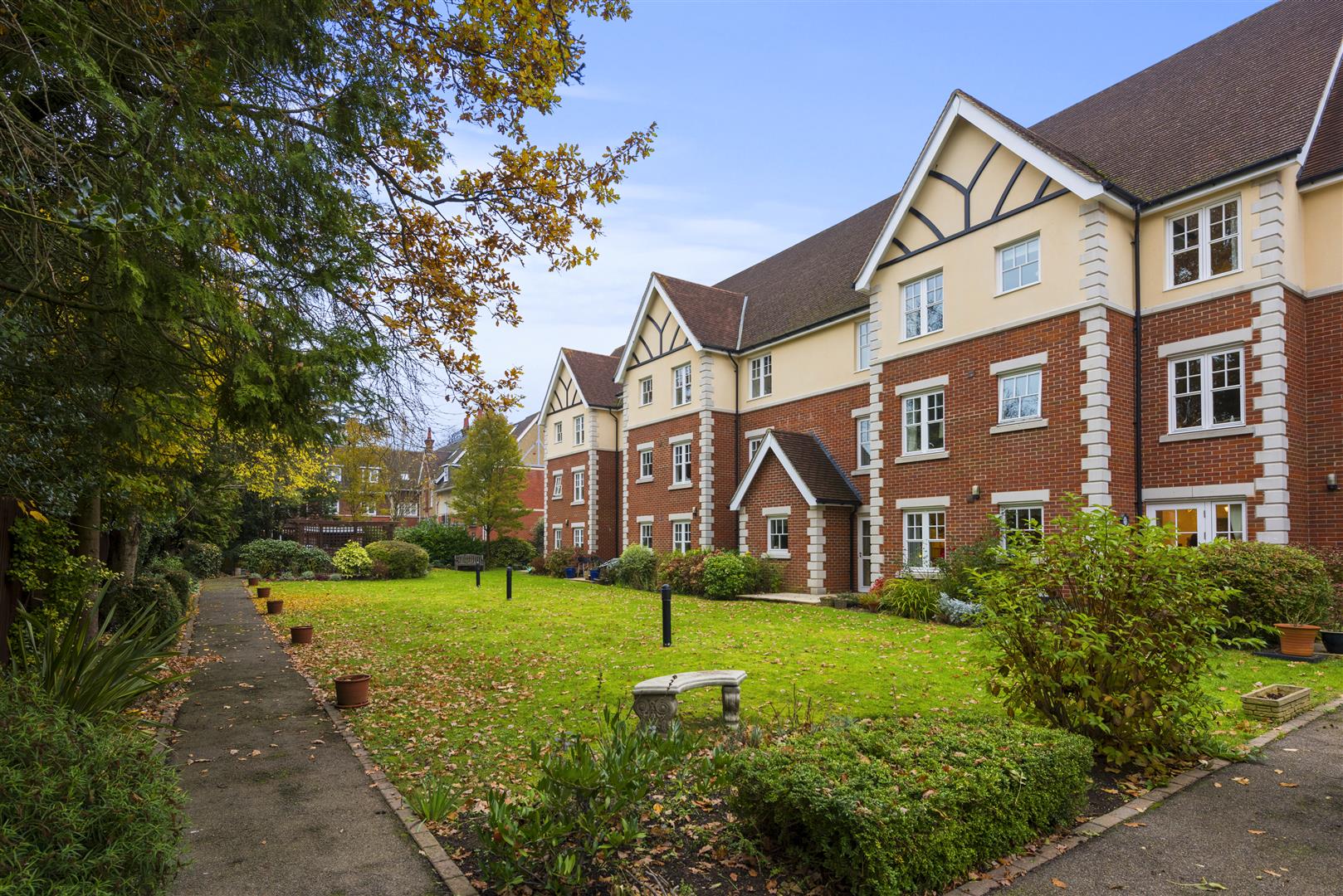 Property in Massetts Road, Horley, Surrey, RH6 7BP