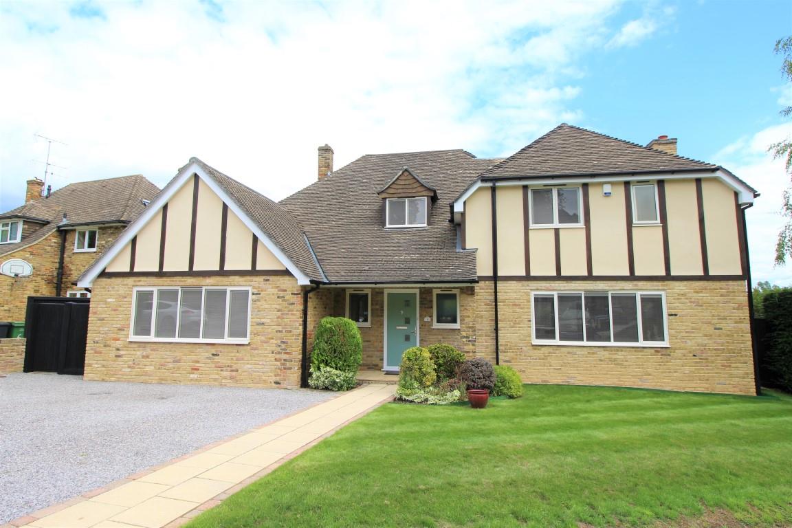 Property in St. James Close, Pangbourne, West Berkshire, RG8 7AP