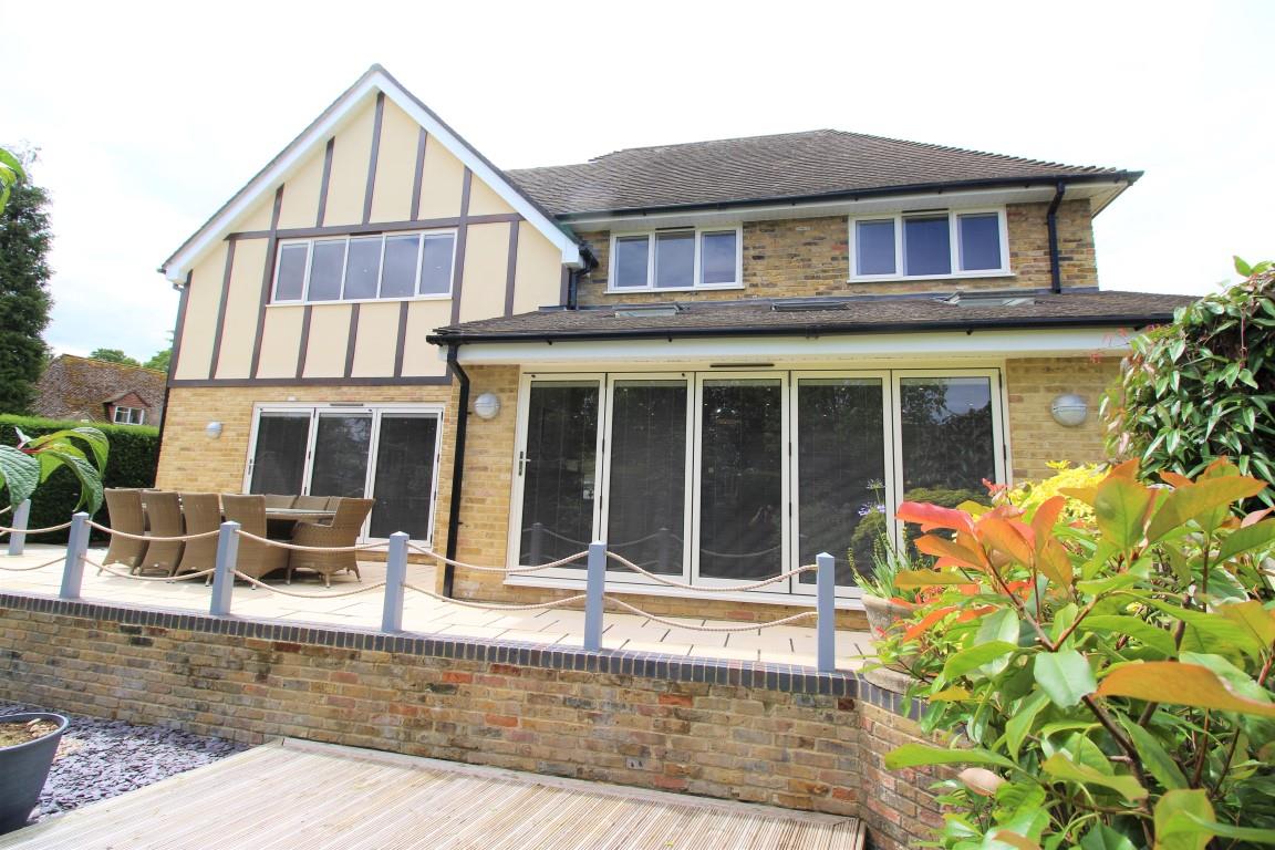 Property in St. James Close, Pangbourne, West Berkshire, RG8 7AP