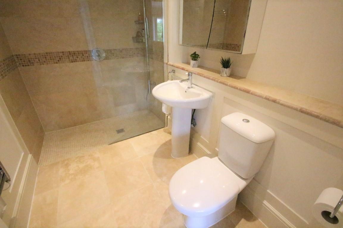 Property in Abbey Gardens, Upper Woolhampton, West Berkshire, RG7 5TZ