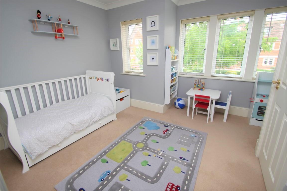 Property in Abbey Gardens, Upper Woolhampton, West Berkshire, RG7 5TZ