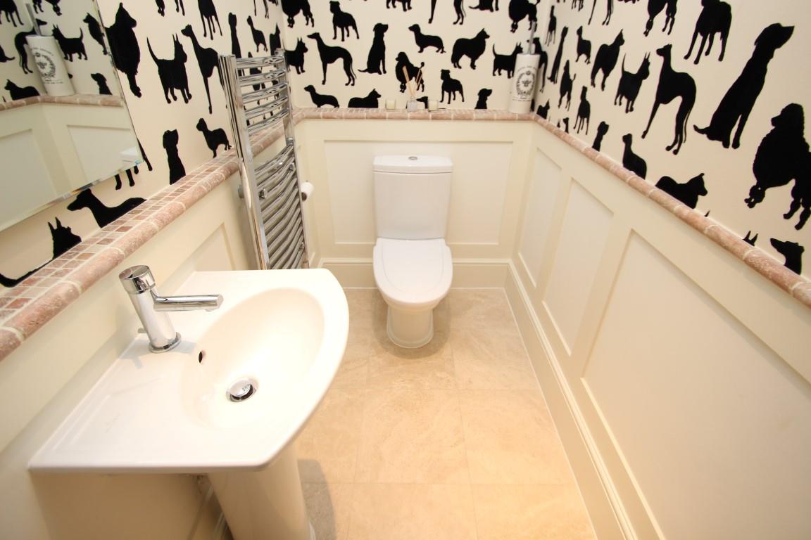 Property in Abbey Gardens, Upper Woolhampton, West Berkshire, RG7 5TZ