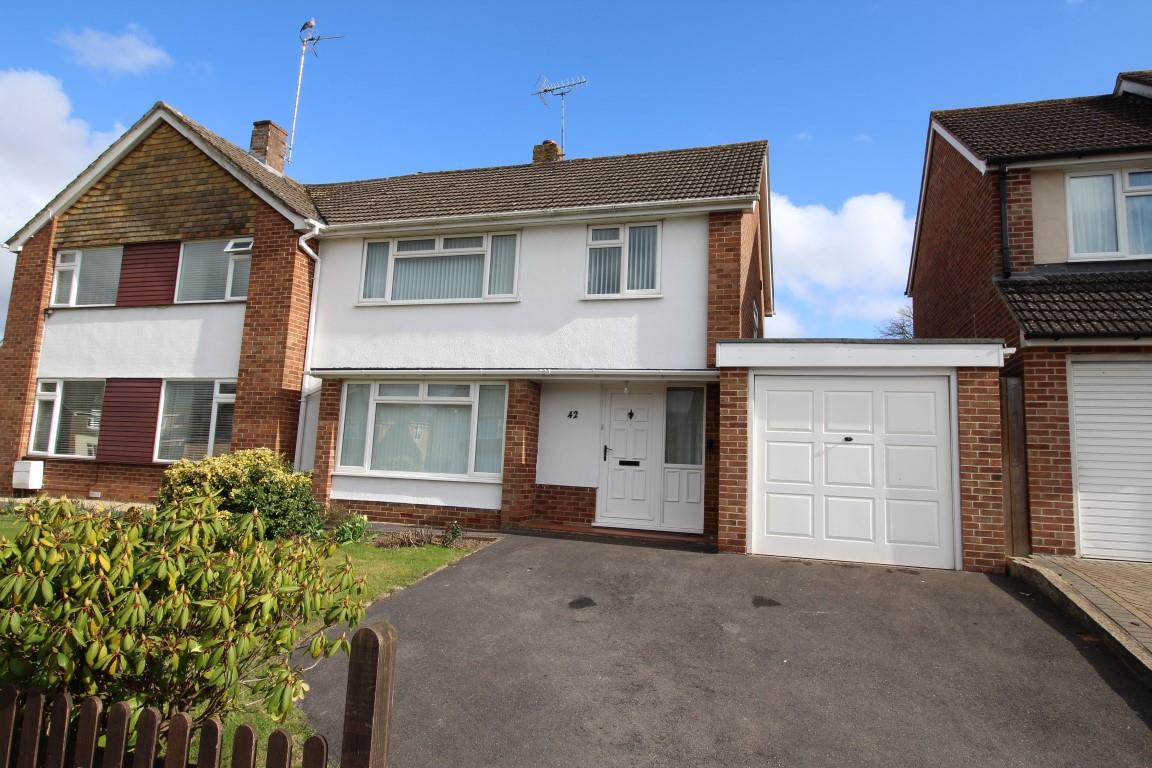 Property in Hildens Drive, Tilehurst, Reading, Berkshire, RG31 5HU