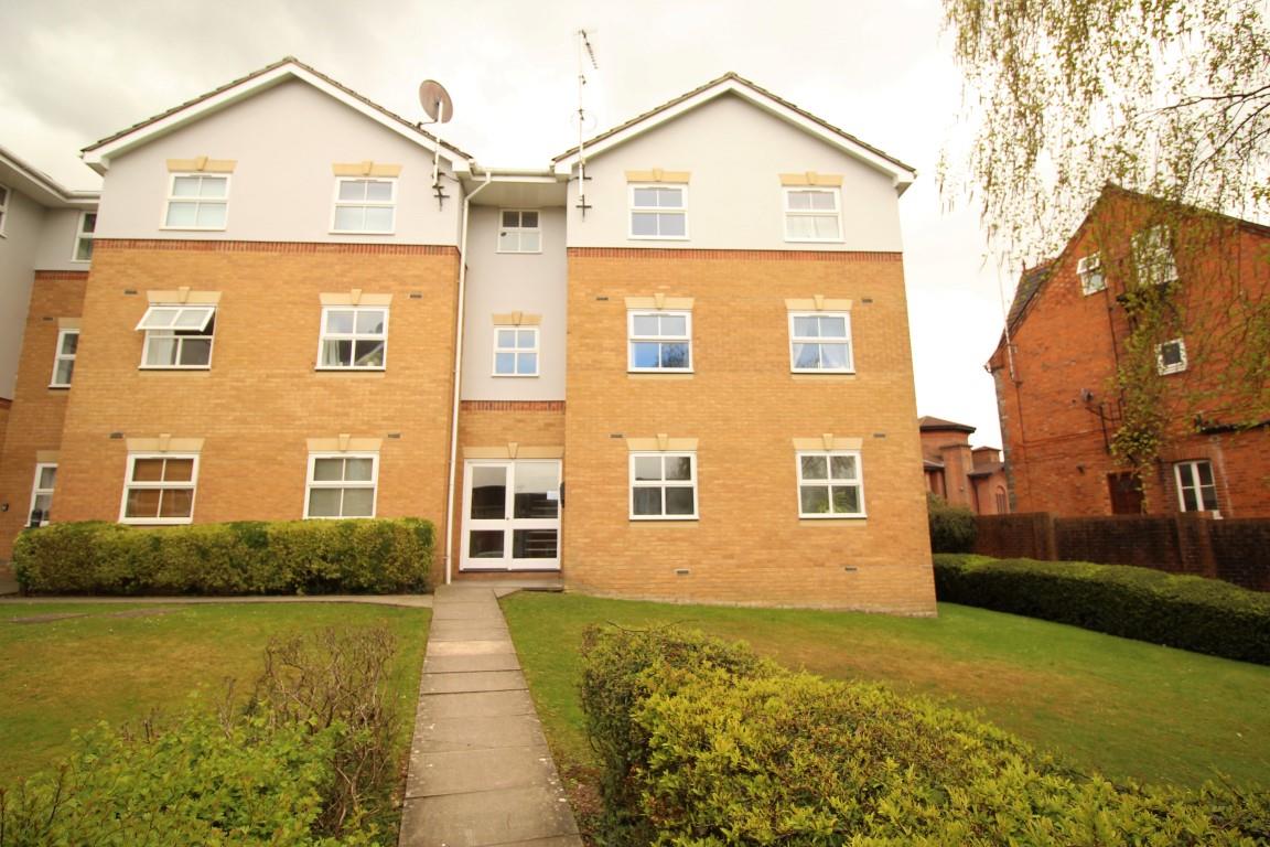 Property in Elm Park, Reading, Reading, Berkshire, RG30 2HT