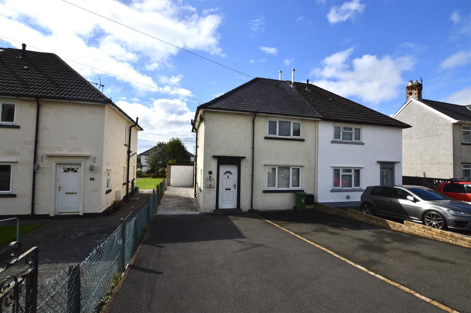 Property in Heol Miskin, Pontyclun, CF72