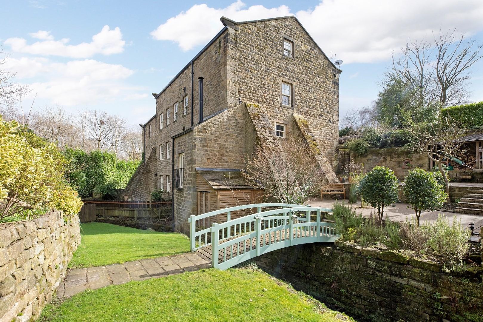 Property in Corn Mill Lane, Corn Mill Lane, Burley in Wharfedale, West