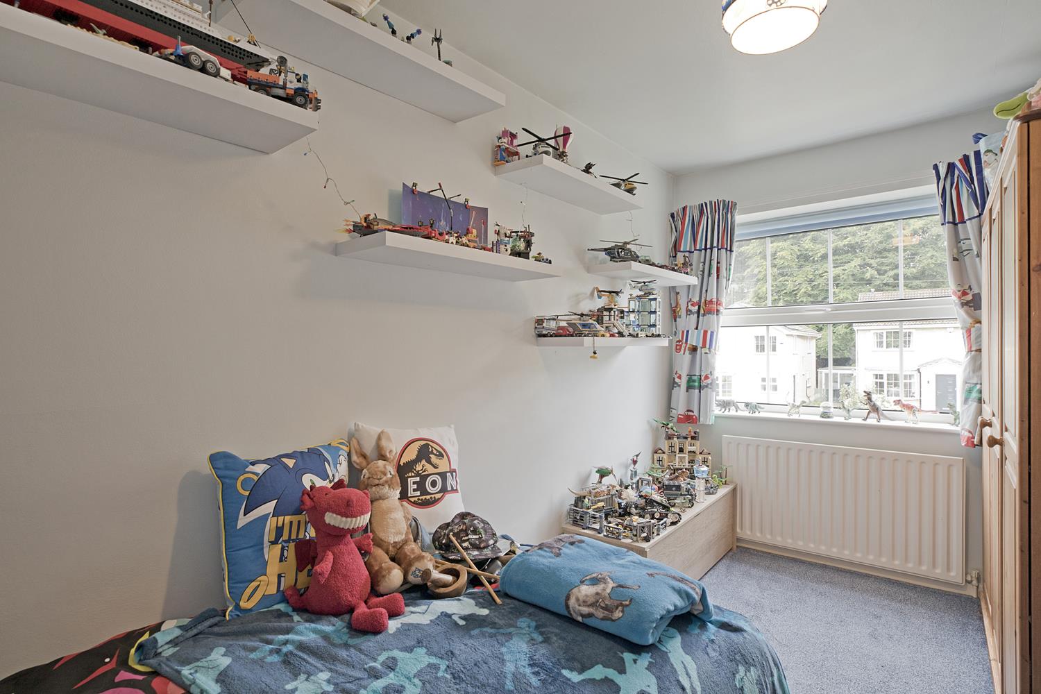 Property in Sandholme Drive, Burley in Wharfedale, West Yorkshire, LS29 7RQ