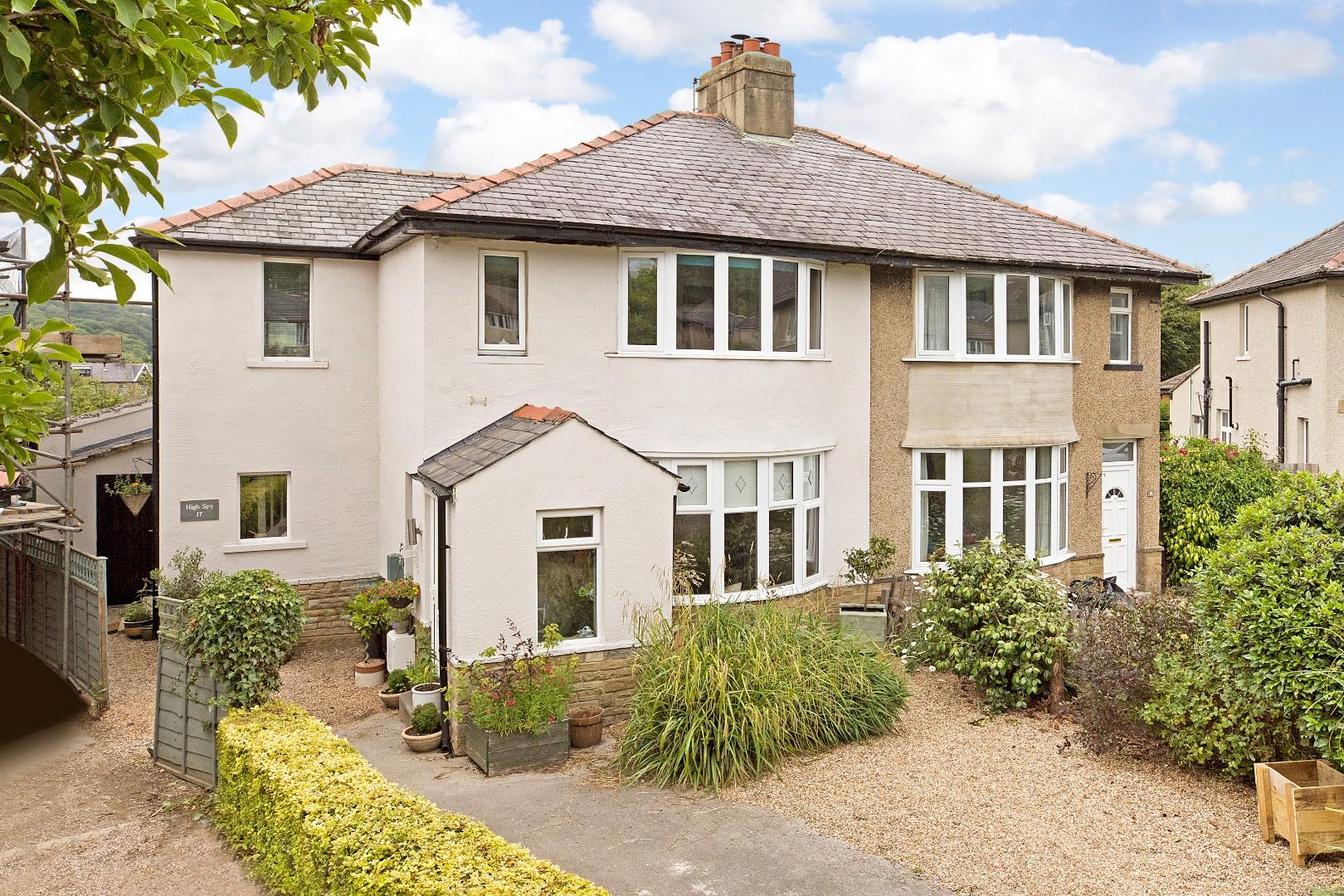 Property in Wheatlands, Ilkley, LS29 8JH