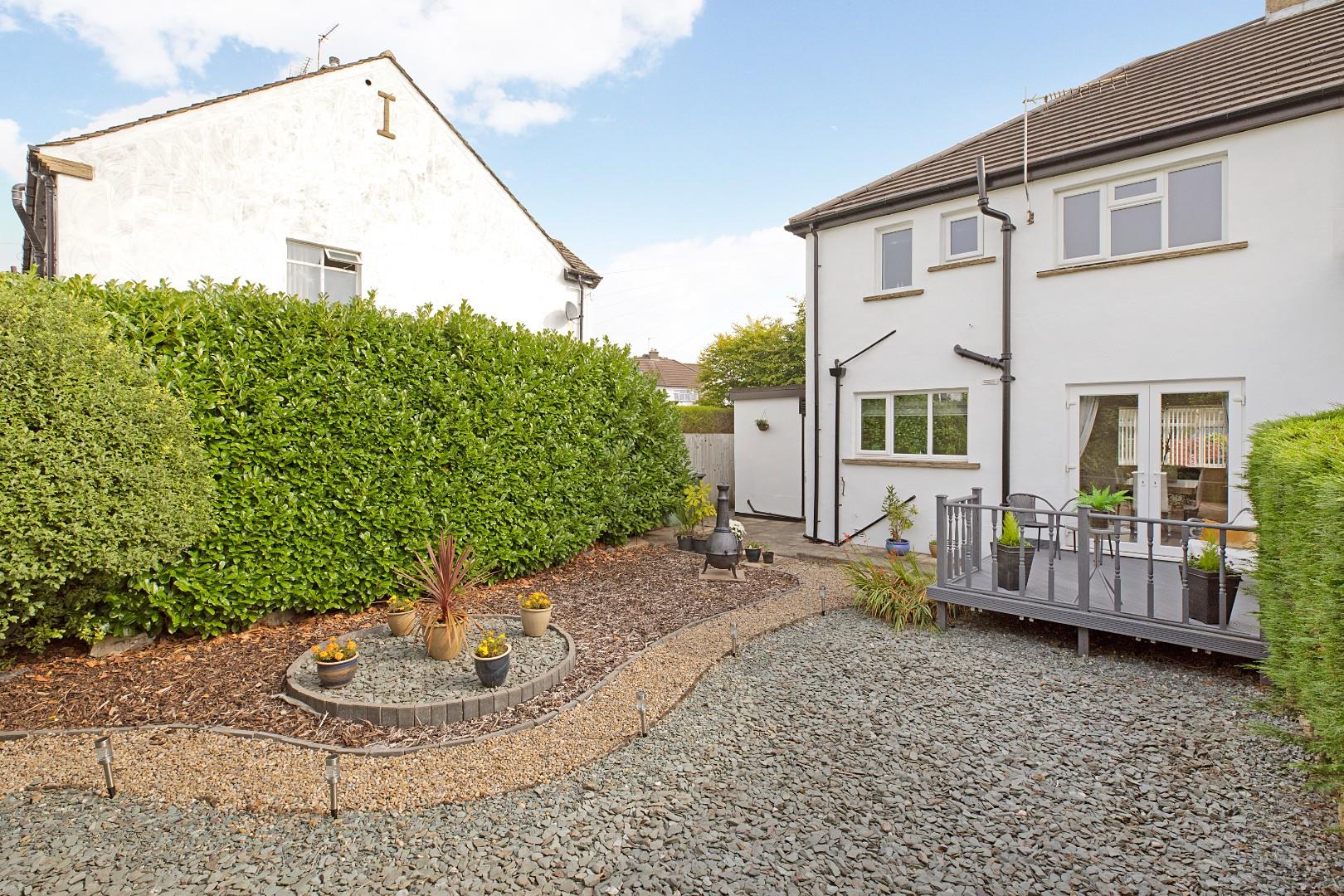 Property in Tranfield Avenue, Guiseley, LS20 8NL