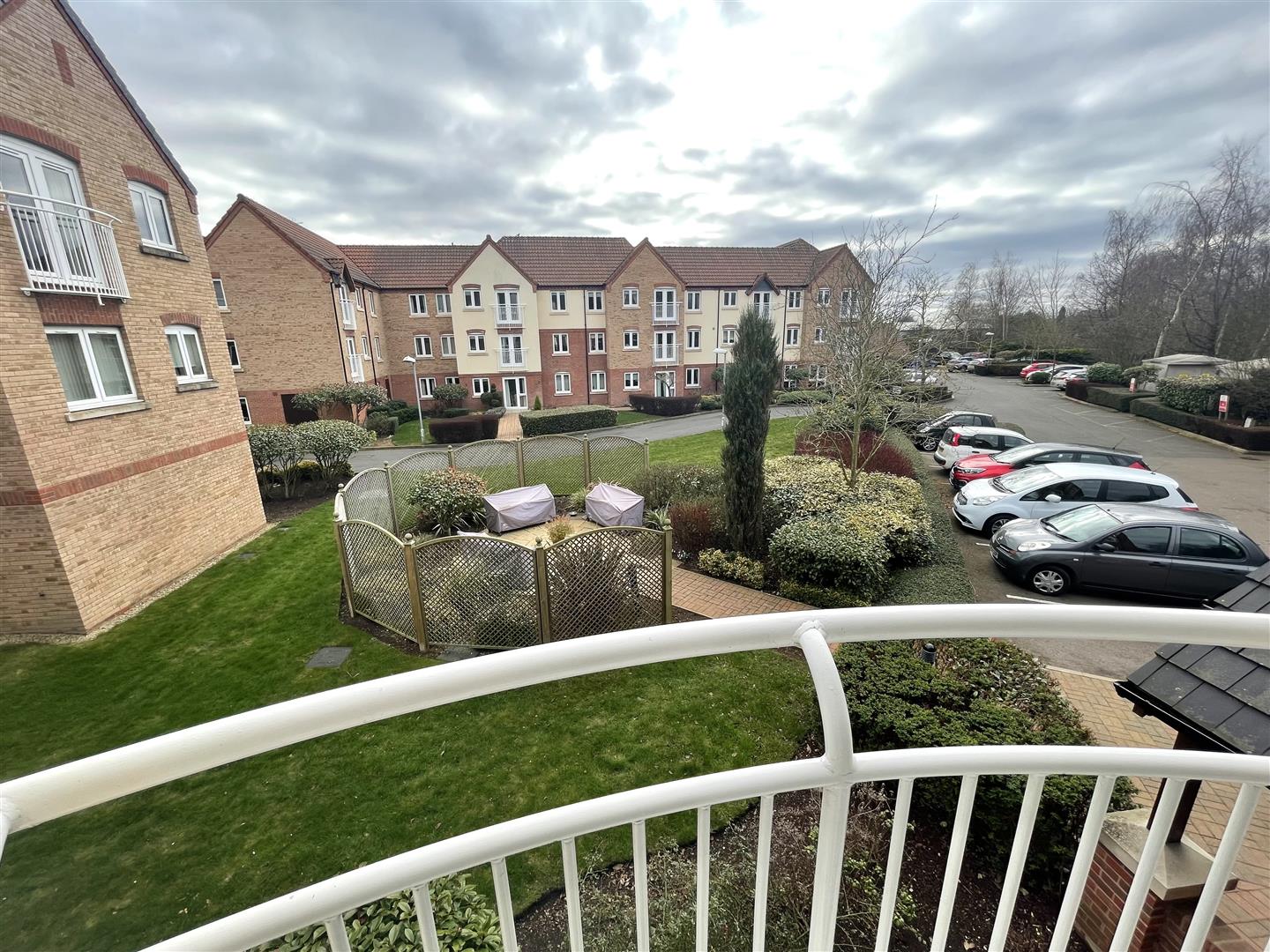 Property in Swallows Court, PE11