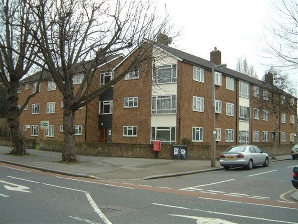 Property in Church Road, 42 Church Road, Leyton, London, E10 5JU