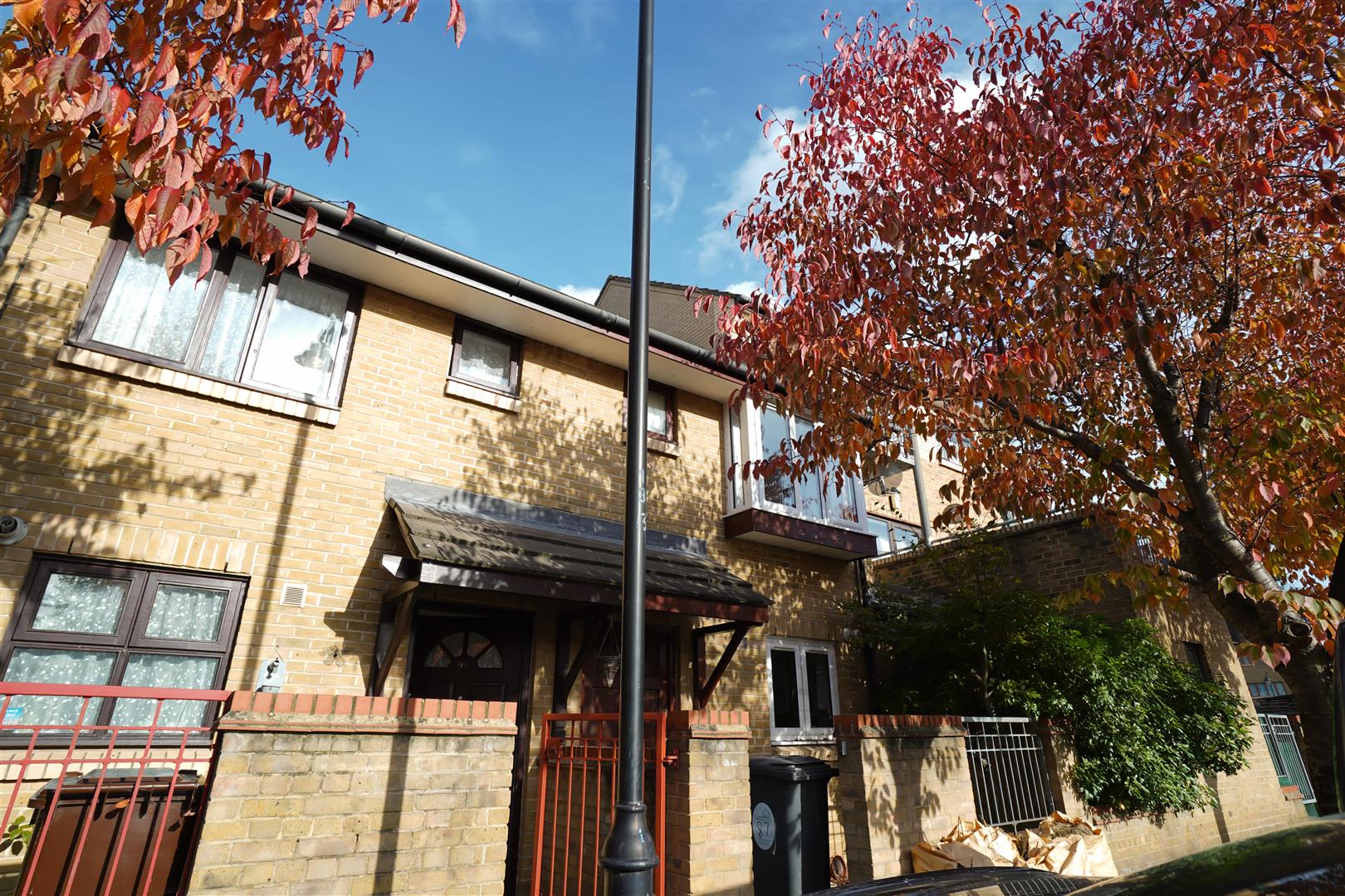 Property in Walnut Road, London, E10 5TR