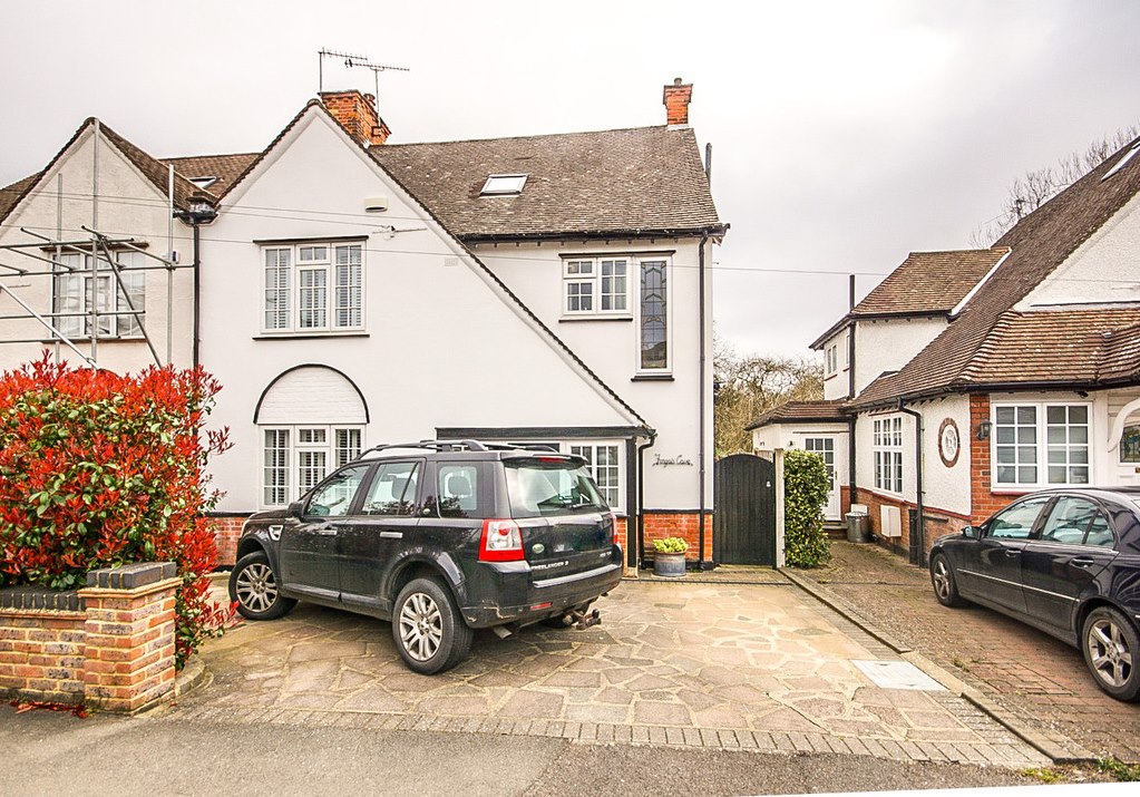 Property in Love Lane, Pinner, Middlesex, HA5 3EY
