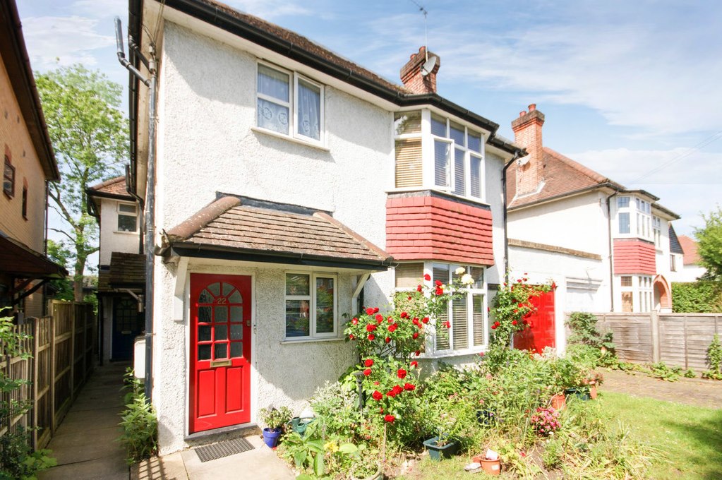 Property in Pinner Hill Road, Pinner, Middlesex, HA5 3SB