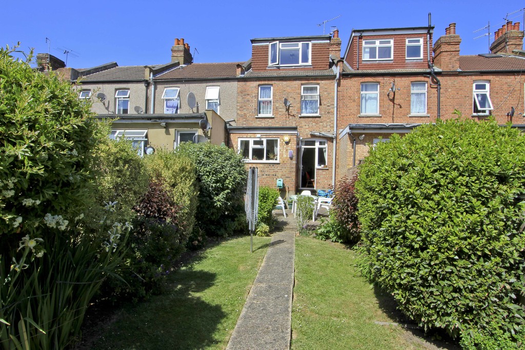 Property in Pinner Road, Harrow, HA1 4EX