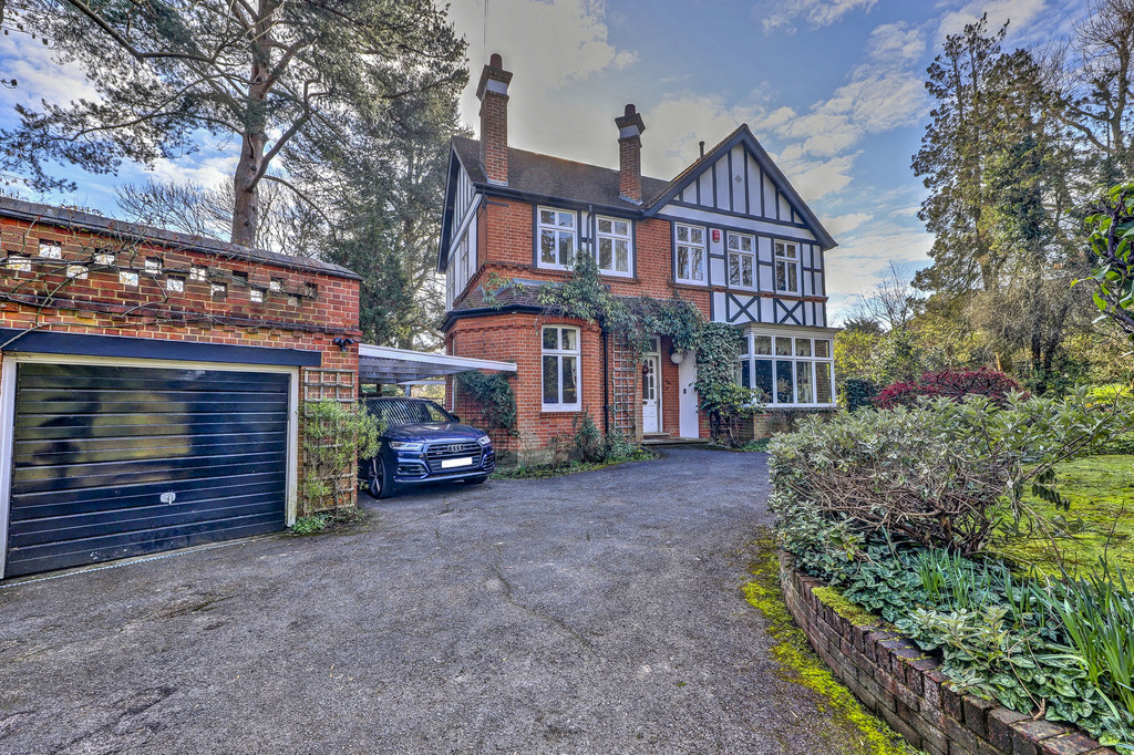 Property in Cheney Street, Pinner, HA5 2SZ Property in Cheney Street, Pinner, HA5 2SZ