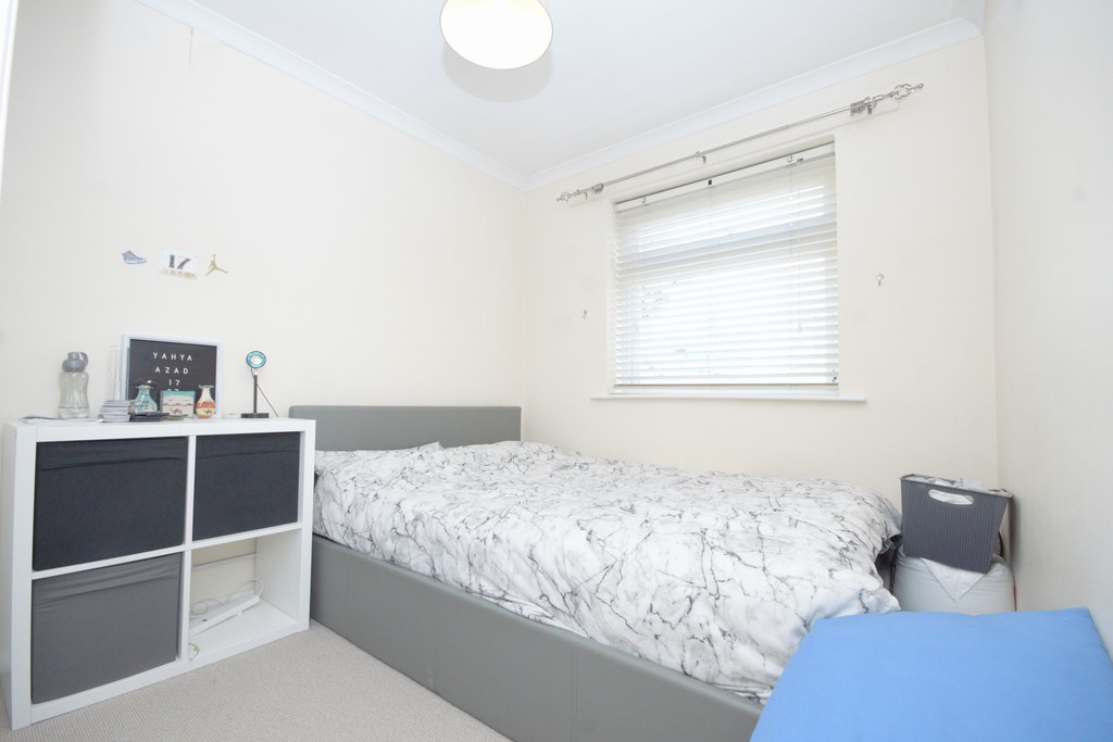 Property in The Avenue, Hatch End, Pinner, Middlesex, HA5 4HJ