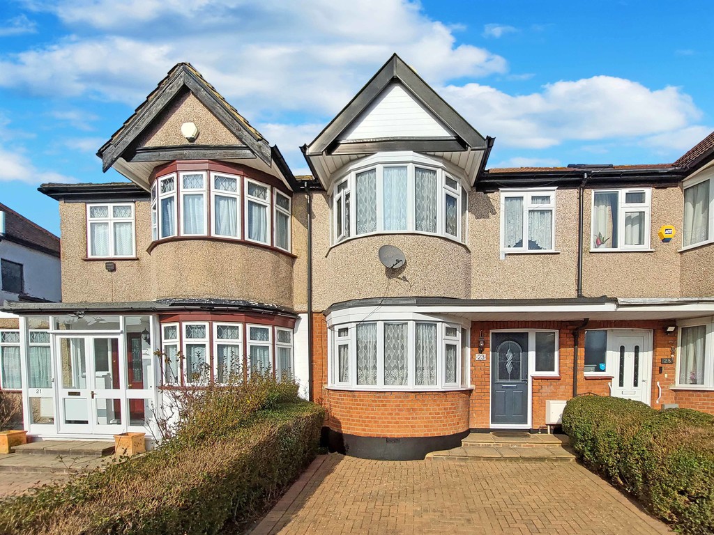 Property in Oxleay Road, Harrow, Middlesex, HA2 9UZ