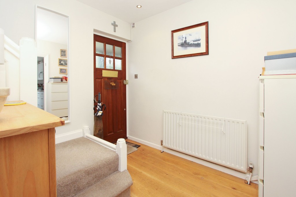 Property in Latimer Gardens, Pinner, HA5 3RA