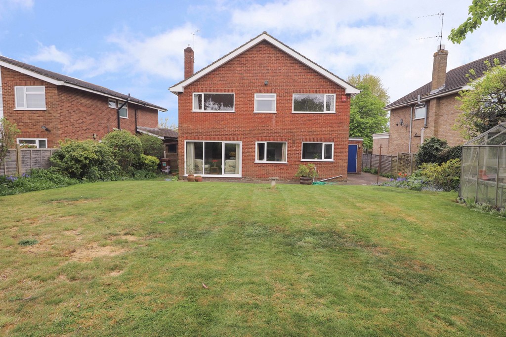 Property in Albury Drive, Pinner, HA5 3RH