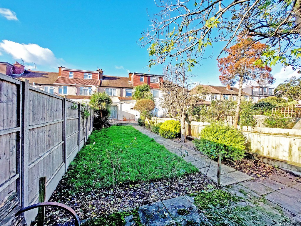 Property in Leamington Crescent, Harrow, Middlesex, HA2 9HH