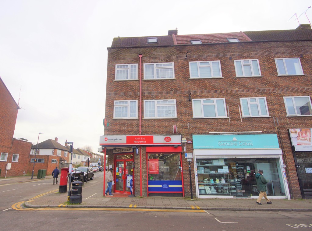 Property in Uxbridge Road, Pinner, HA5 4JR