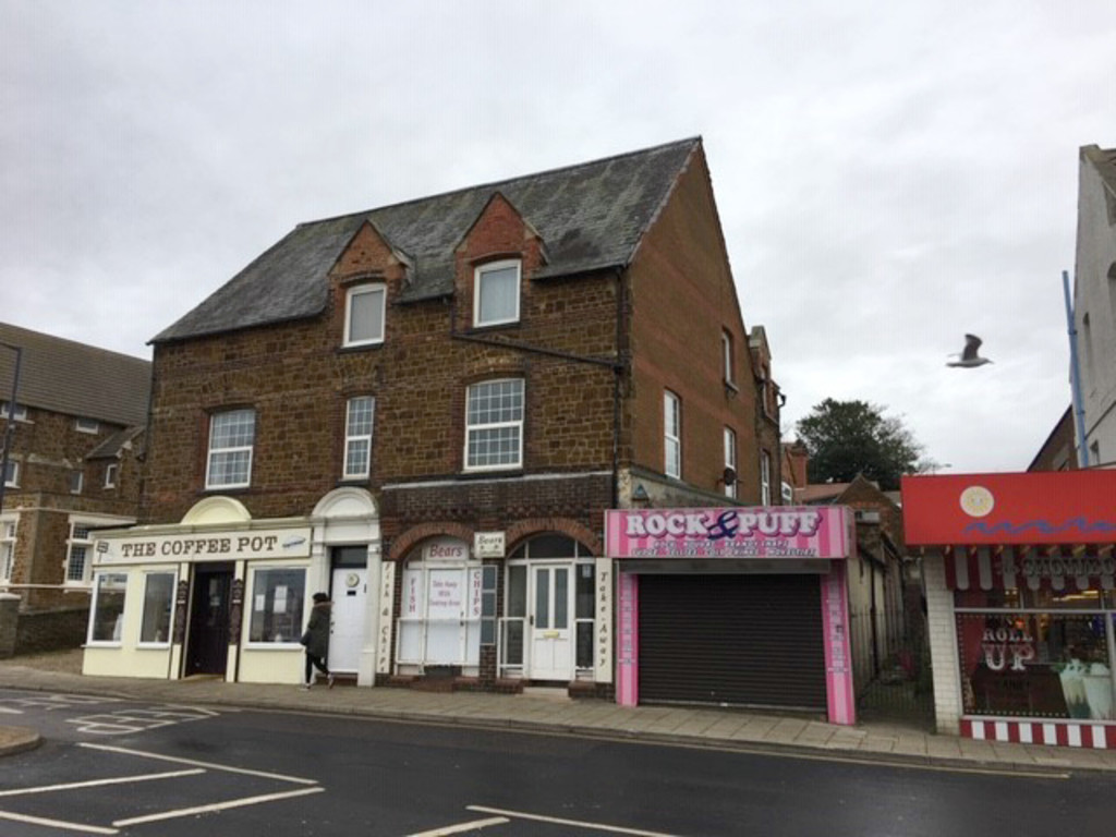 Property in Le Strange Terrace, Hunstanton, PE36