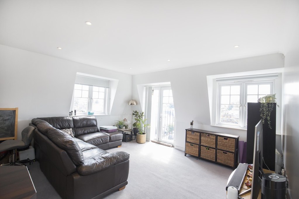 Stack & Bonner Estate agents based in Kingston Upon Thames Home