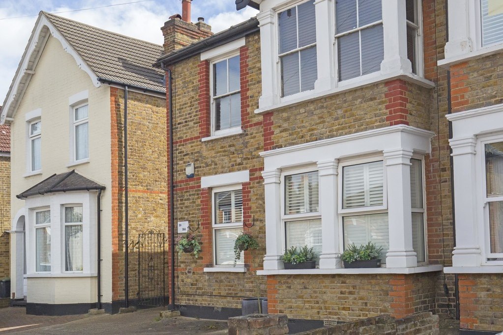 Stack & Bonner Estate agents based in Kingston Upon Thames Home