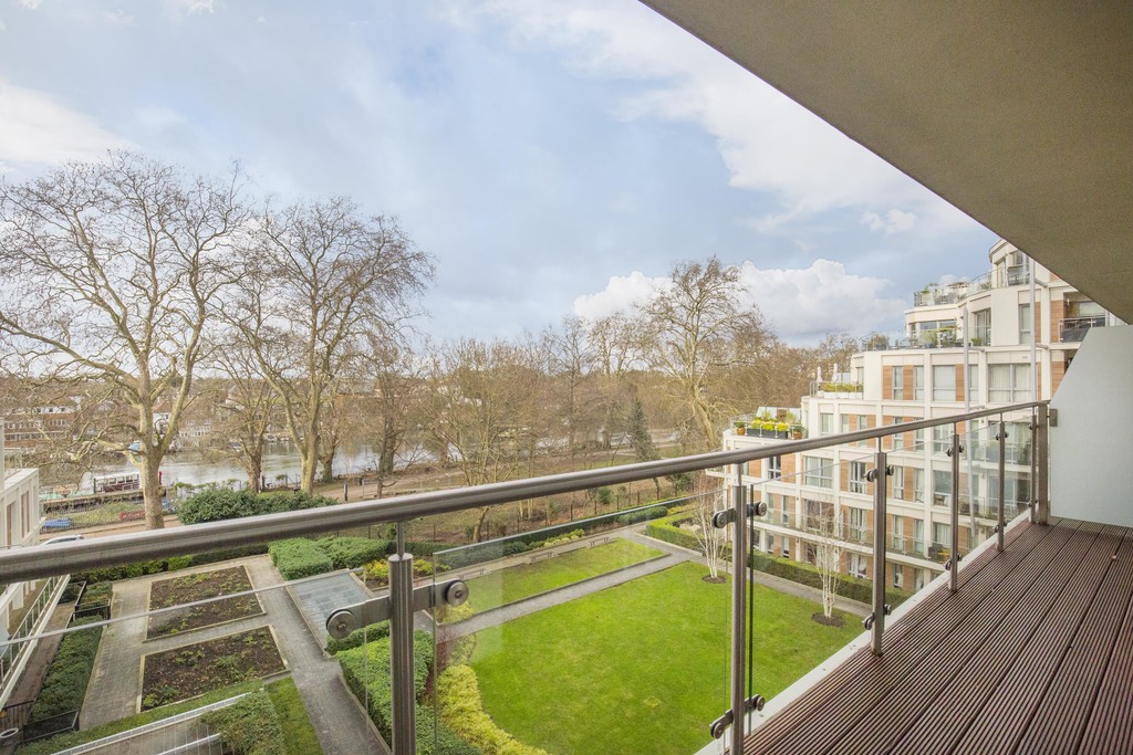 Property in Henry Macaulay Avenue, Kingston Upon Thames, KT2