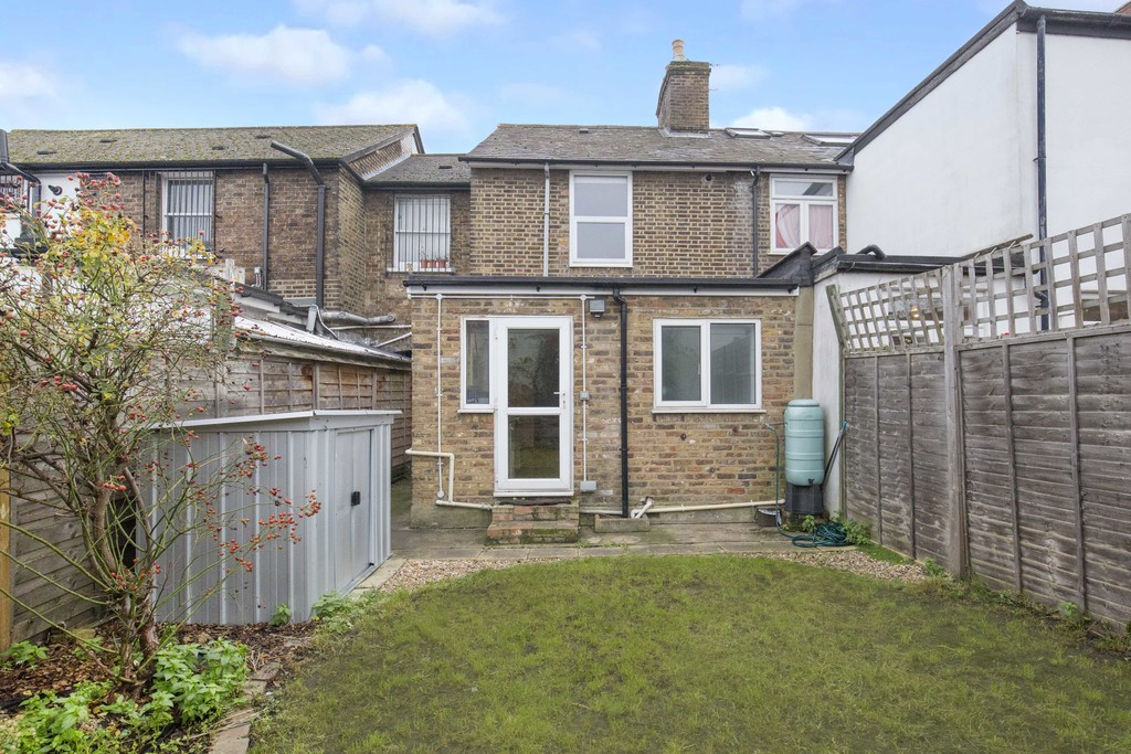 Property in Hawks Road, Kingston Upon Thames, KT1