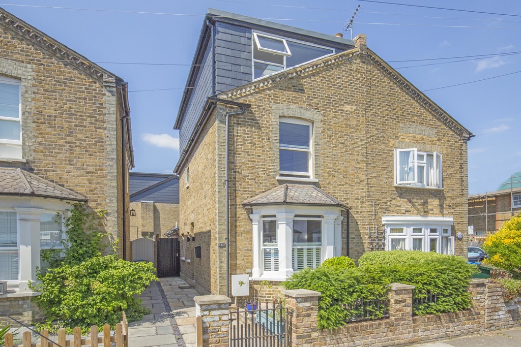 Property in Willoughby Road, Kingston Upon Thames, KT2