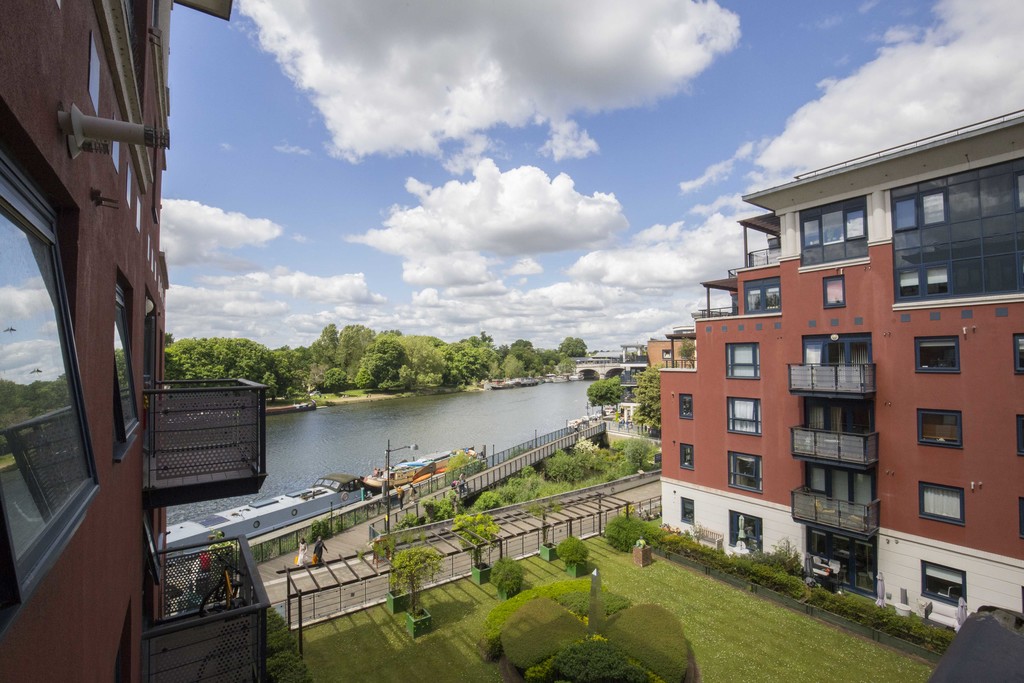 Stack & Bonner Estate agents based in Kingston Upon Thames Home