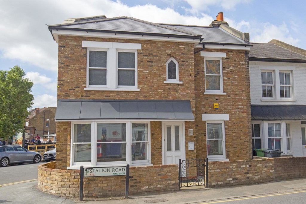 Stack & Bonner Estate agents based in Kingston Upon Thames Home