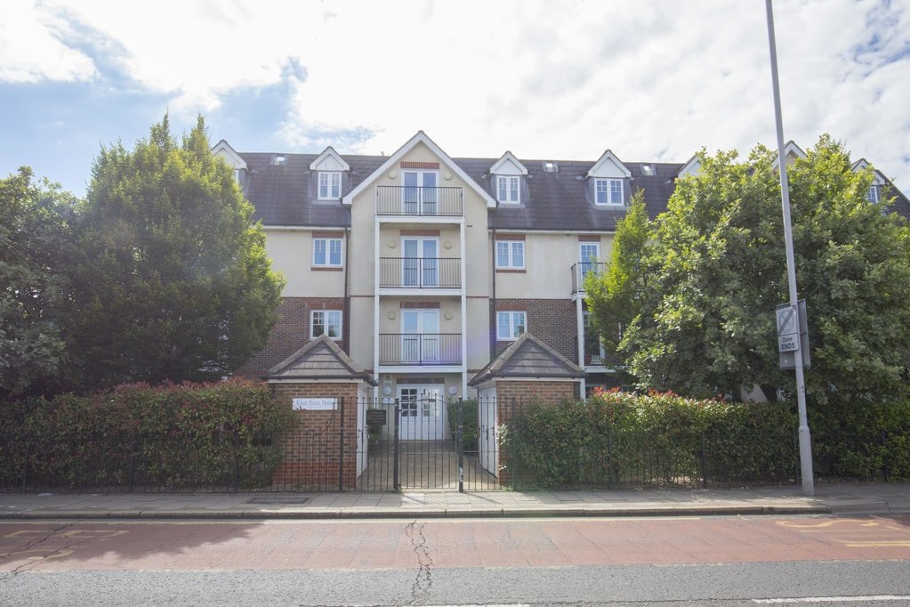 Stack & Bonner Estate agents based in Kingston Upon Thames Home