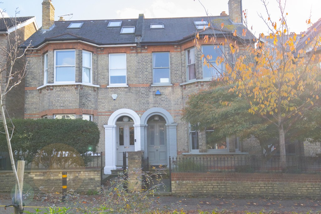 Property in Road, Kingston Upon Thames, KT2